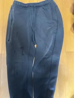 NIKE テックフリース パンツ 黒 下