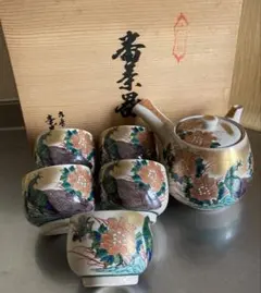 1829 九谷焼　茶器セット　急須1客　湯呑蓋付5客　未使用 1829 九谷焼 茶器セット 急須1客 湯呑蓋付5客 未使用