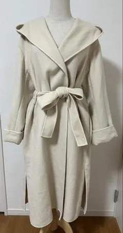 美品！スナイデルライトベージュフードコートのサムネイル