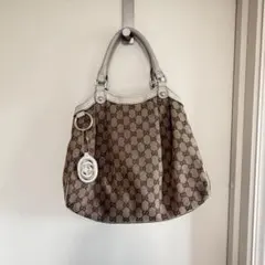 Item thumbnail for item af529bdc-02a0-4c58-a0e5-1979f3fd0168