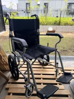 特別特価【新品未使用】 MIKI 自走用車椅子 VS-1 ノーパンクタイヤ