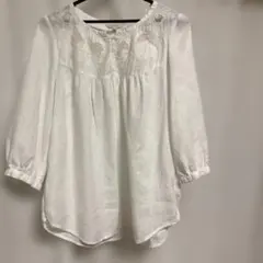 UNIQLO 刺繍 ホワイト ブラウス M