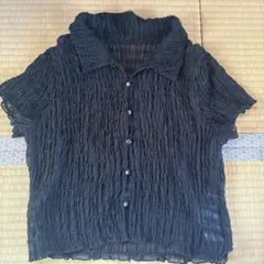 黒 半袖シャツのサムネイル