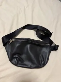 GU リアルレザーボディバッグ極美品