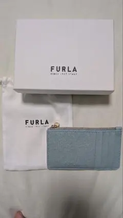 FURLA ライトブルーカードケース