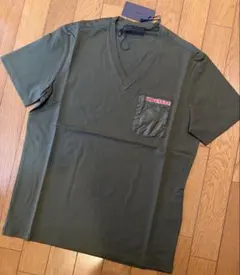 新品　PRADA プラダ　Vネック Tシャツ 半袖のサムネイル