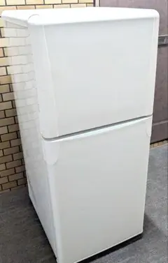 2ドア 冷蔵庫 YR-12T （WH）東芝 09年製 120L TOSHIBA 東芝 冷凍冷蔵庫120L 2009年製YR-12T(WH) ホワイト | AR