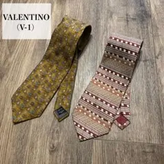 VALENTINOネクタイ２本セット(V-1）