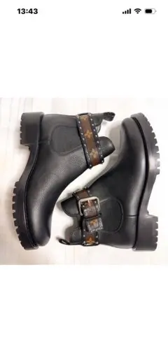 Louis Vuitton スタッズ付きアンクルブーツ