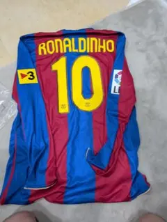 FC Barcelona Ronaldinho 10 ユニフォームのサムネイル