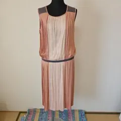 BCBGMAXAZRIA プリーツ ノースリーブワンピースのサムネイル