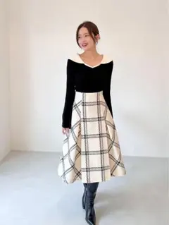 snidel sustainableロービングチェックミドルスカート IVR 0