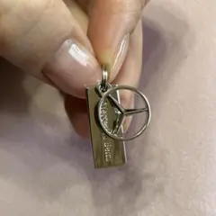 【ベンツ】正規品 ロゴ ミニ キーホルダー チャーム キーチェーン シルバー