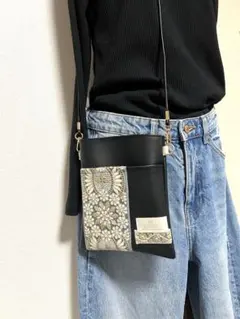 インド刺繍リボン　ショルダーバッグ　スマホショルダー　ハンドメイド