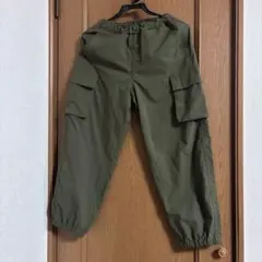 GU カーゴパンツ カーキ　オリーブ 150