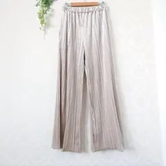 ローリーズファーム パンツ ワイド ゆったり ベロア ベージュ 光沢 Fサイズ