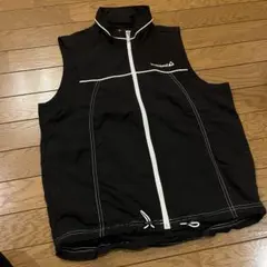 le coq sportif フルジップ アウトドアベスト 黒