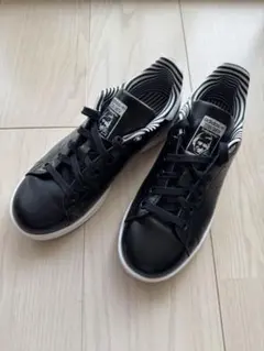 アディダス スタンスミス ブラックホワイト　ID5130 23.0cm