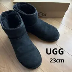 UGG Australia ブラック クラシックミニ　23cm