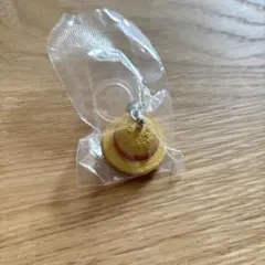 ワンピース　めじるしアクセサリー　ルフィ　麦わら帽子