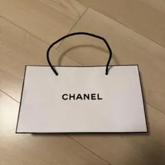 CHANEL ショップ袋 ショッパー ホワイトのサムネイル