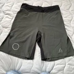 Reebok LES MILLS ショートパンツ 30インチのサムネイル