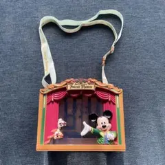 Item thumbnail for item f3f9dc9b-9814-49e5-bed0-2c789832c160