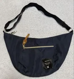 Item thumbnail for item 3cfde8d6-d8a5-4be5-a934-528222af1993