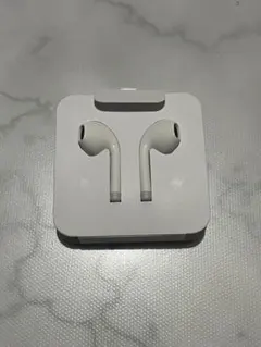 新品未使用 iPhone イヤホン ライトニング イヤフォン