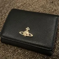 新品・未使用】Vivienne Westwood 三つ折り財布813VW131 - メルカリ