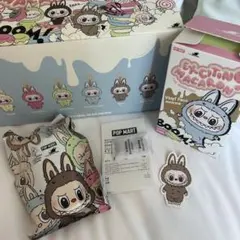 THE MONSTERS Exciting Macaron ぬいぐるみ