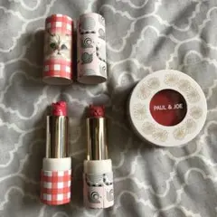 PAUL & JOE 猫型リップスティック 2本セット　チークおまけ！