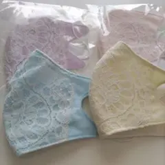 レース装飾の布製　お洒落なマスク　4枚セット 他では売っていません！