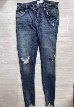 Bershka ベルシュカ ジーンズ カットオフ ダメージ メンズ M