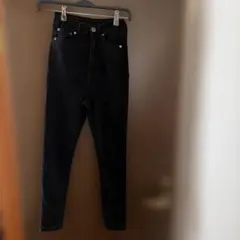 ハイウエスト　スキーパンツ　ストレッチめっちゃ効きます