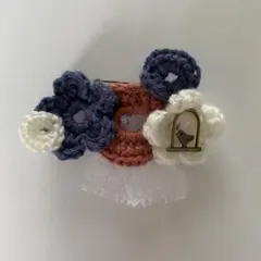 花モチーフ ブローチ レース付き