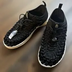 （美品）KEEN UNEEK O3（ユニーク オースリー）のサムネイル