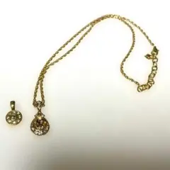 NINA RICCI ニナリッチ ゴールド NRロゴ ネックレス レディース