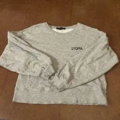 Sugarspoon ロゴ入りグレー長袖スウェット　薄手　ショート丈