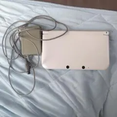 Nintendo 3DS LL ホワイト 本体とACアダプター