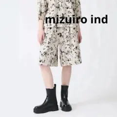 ミズイロインド、白地に黒のスポット柄パンツ - メルカリ