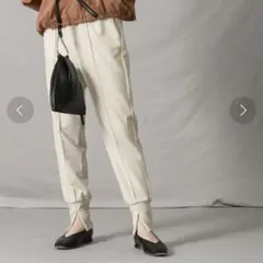 グレディブリリアン ピンタックジョガーパンツ