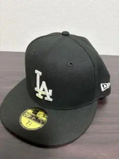 New Era 59FIFTY LA ブラックキャップ 7 1/8