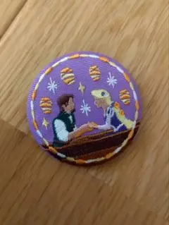 ディズニー　刺繍缶バッチ　ラプンツェル