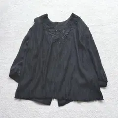 古着　刺繍レースプリーツブラウス 七分袖　レトロ　ヴィンテージ　黒　ｍ662