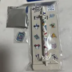 ディズニーリゾート 歴代人気お土産 ボールペン黒　チャーム付 リングノート