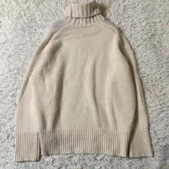【美品】ギャルリーヴィー　ファインウール　タートルネック　ニット　M