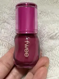 fwee フィー　3D ボリューミンググロス　A05 カラント30%