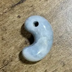 2026年最新】糸魚川翡翠 入りコン沢 勾玉の人気アイテム - メルカリ