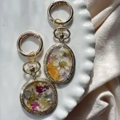 懐中時計　キーホルダー　キーチャーム　レジン　イニシャル　お名前